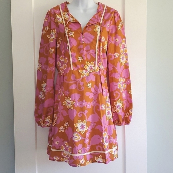 WARM floral vintage inspired Chelsea mini dress size medium - Picture 2 of 7